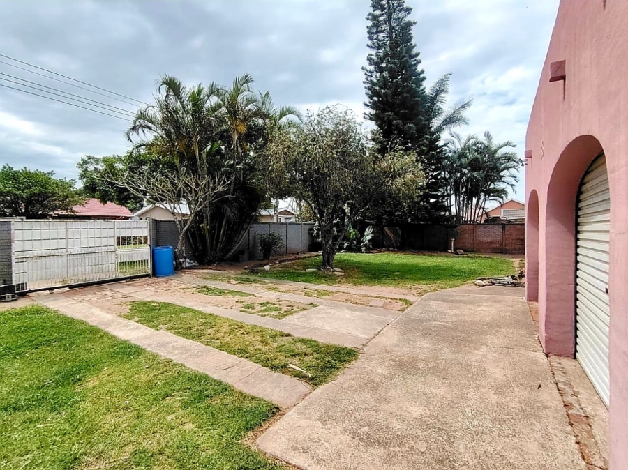 4 Bedroom Property for Sale in Gonubie Eastern Cape